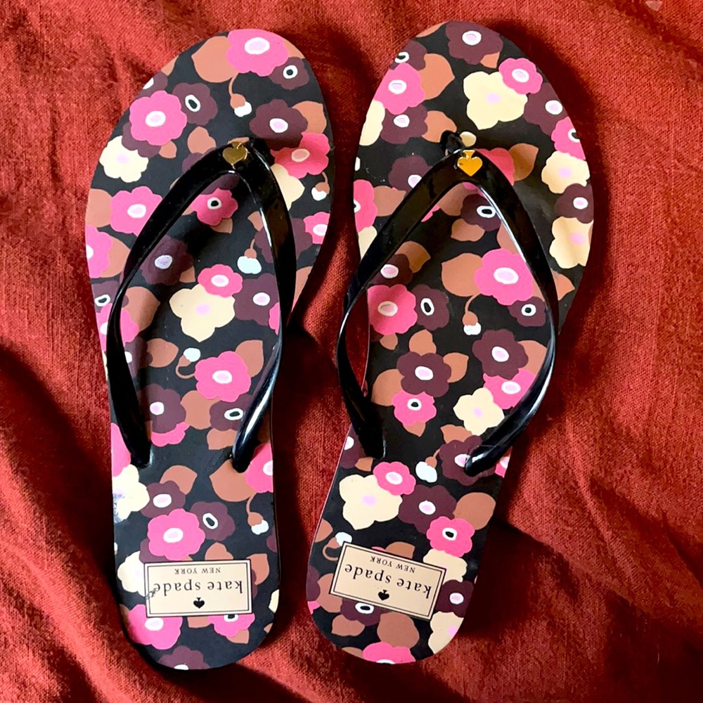 Kate spade flip flops size 8